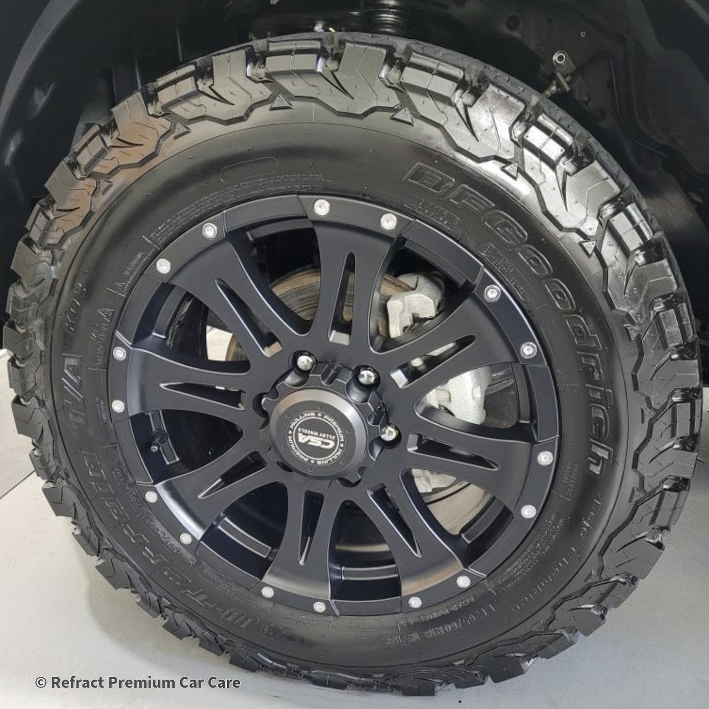 Refract Premium Car Care Products Refract Tyre HD - Black Dye Tyre & Rubber Trim Penetrant $29.95