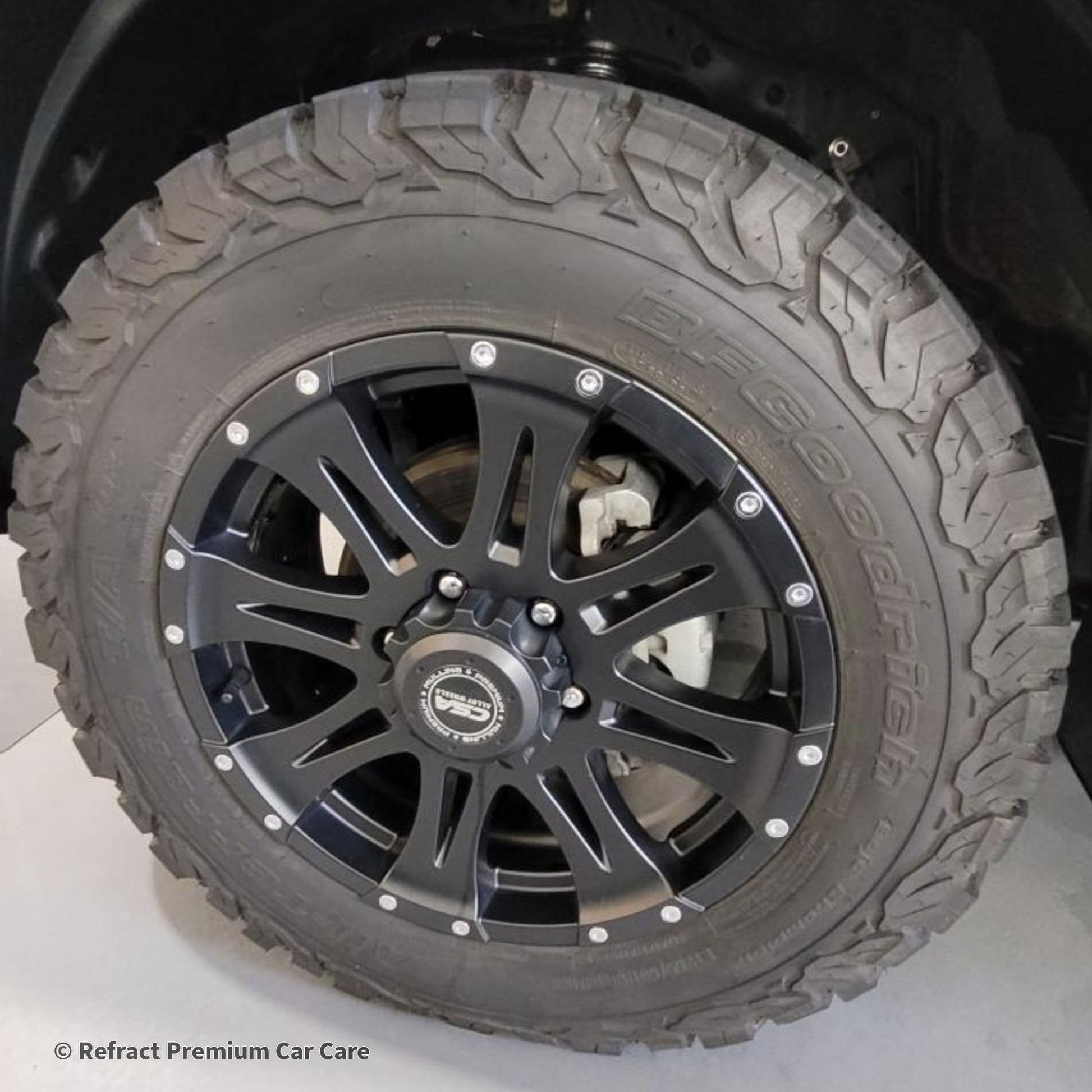Refract Premium Car Care Products Refract Tyre HD -  Black Dye Tyre & Rubber Trim Penetrant $29.95